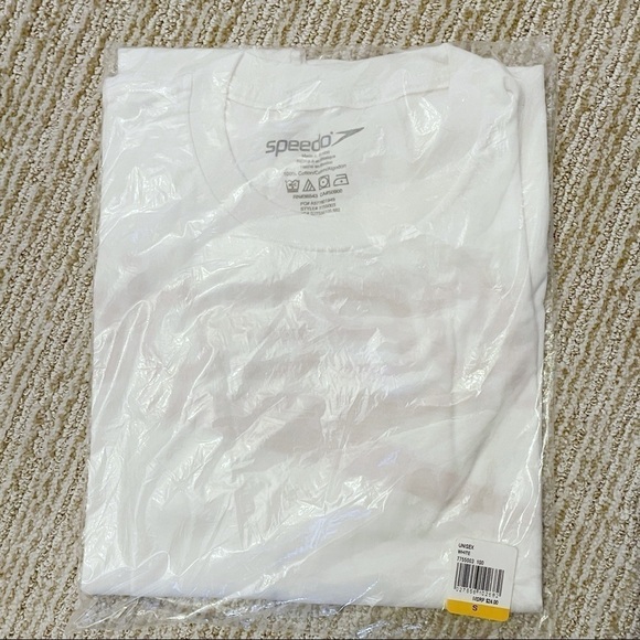 SPEEDO Unisex T-shirt BACK STACKED - Picture 2 of 3